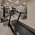 R & R Apartment