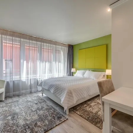Apartment R & R *